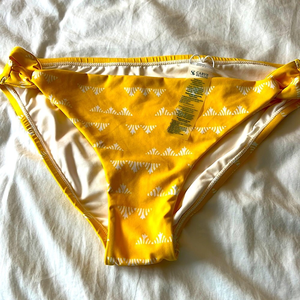 Carve Designs Laguna Bikini Bottoms size Medium